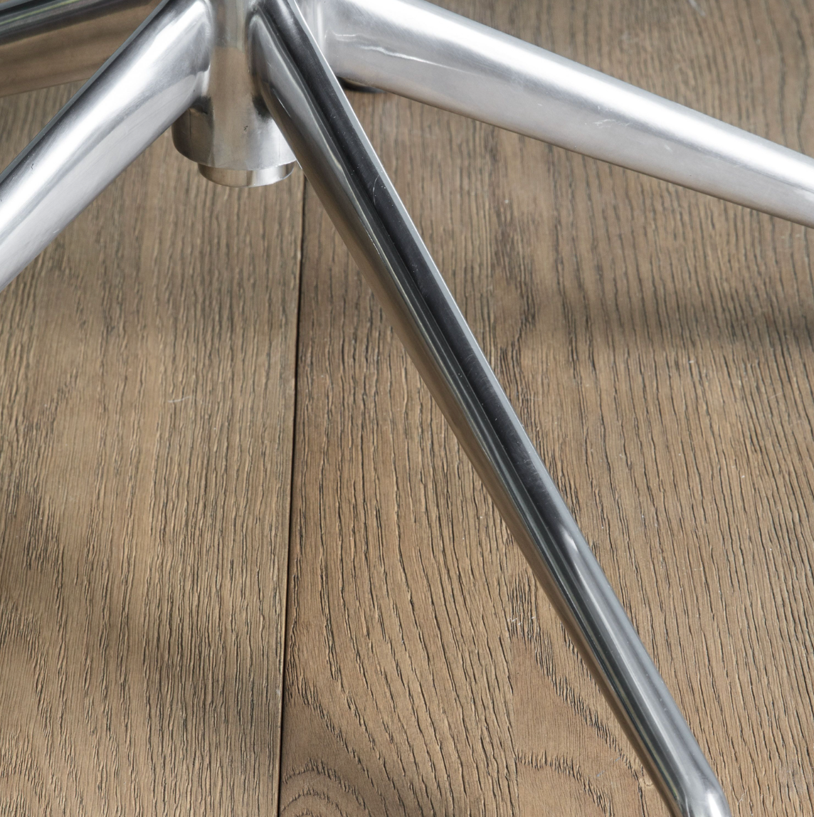 Livia Swivel Chair