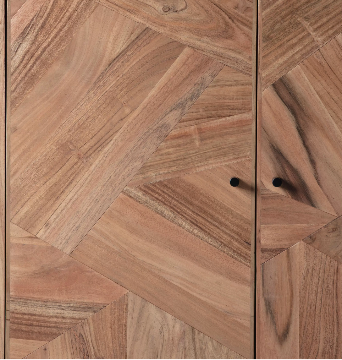 Noemi Drinks Cabinet