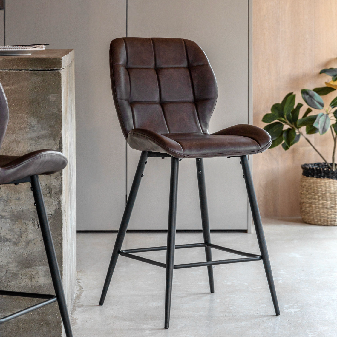 Carmina Stool Chair