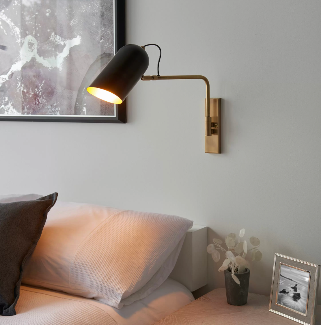 Celia Wall Light