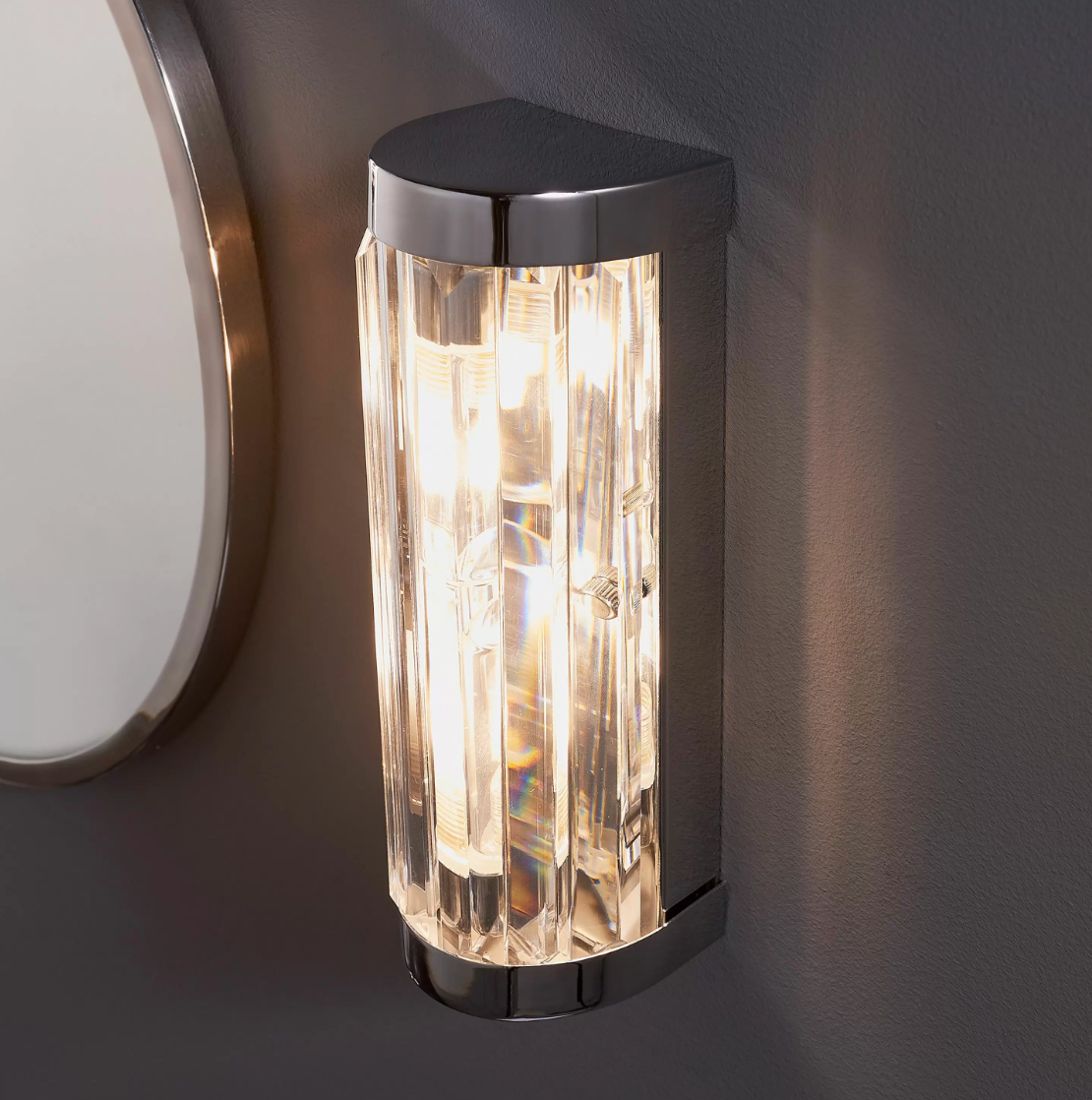 Emira Wall Light