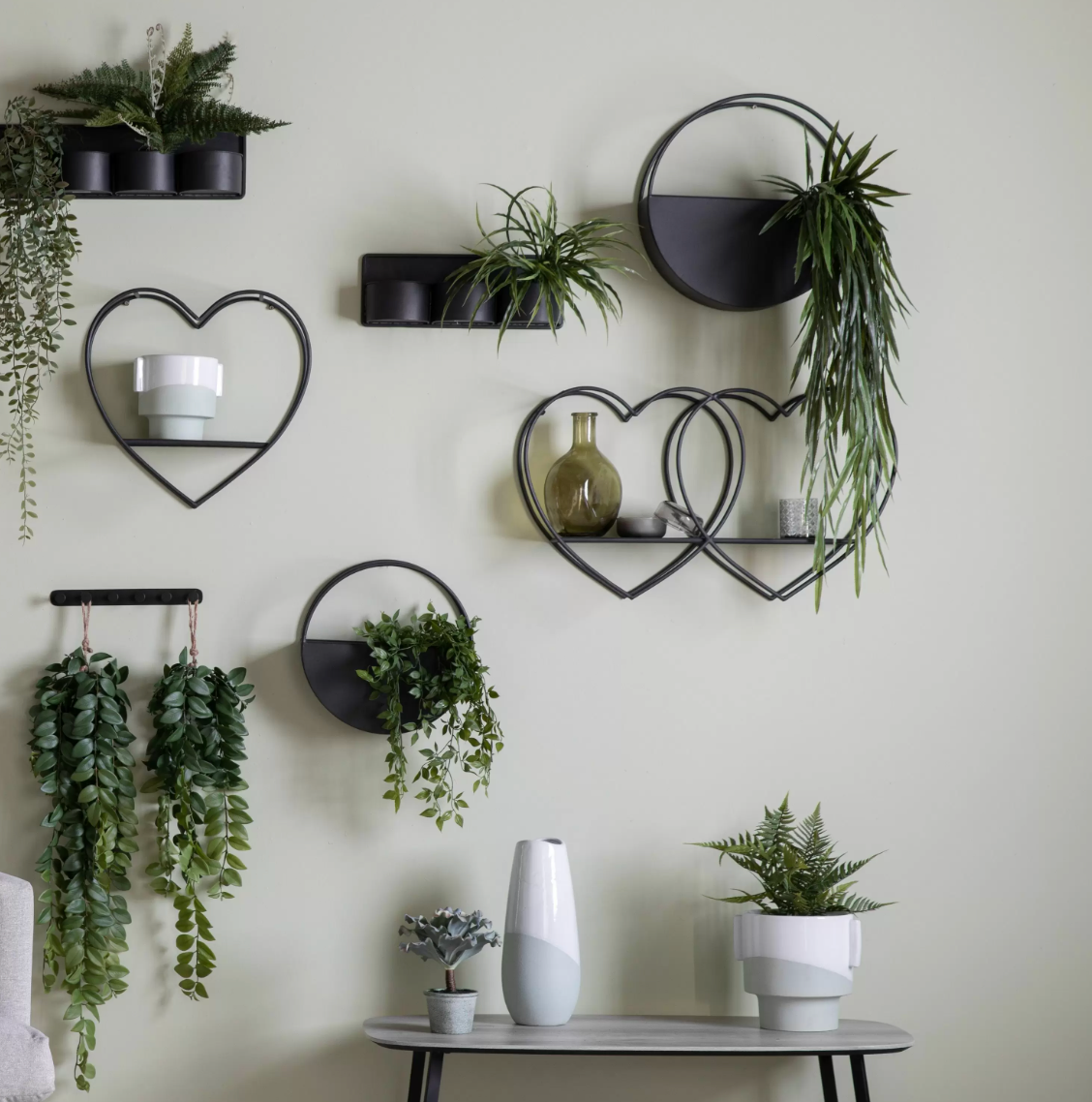 Selenia Wall Planter