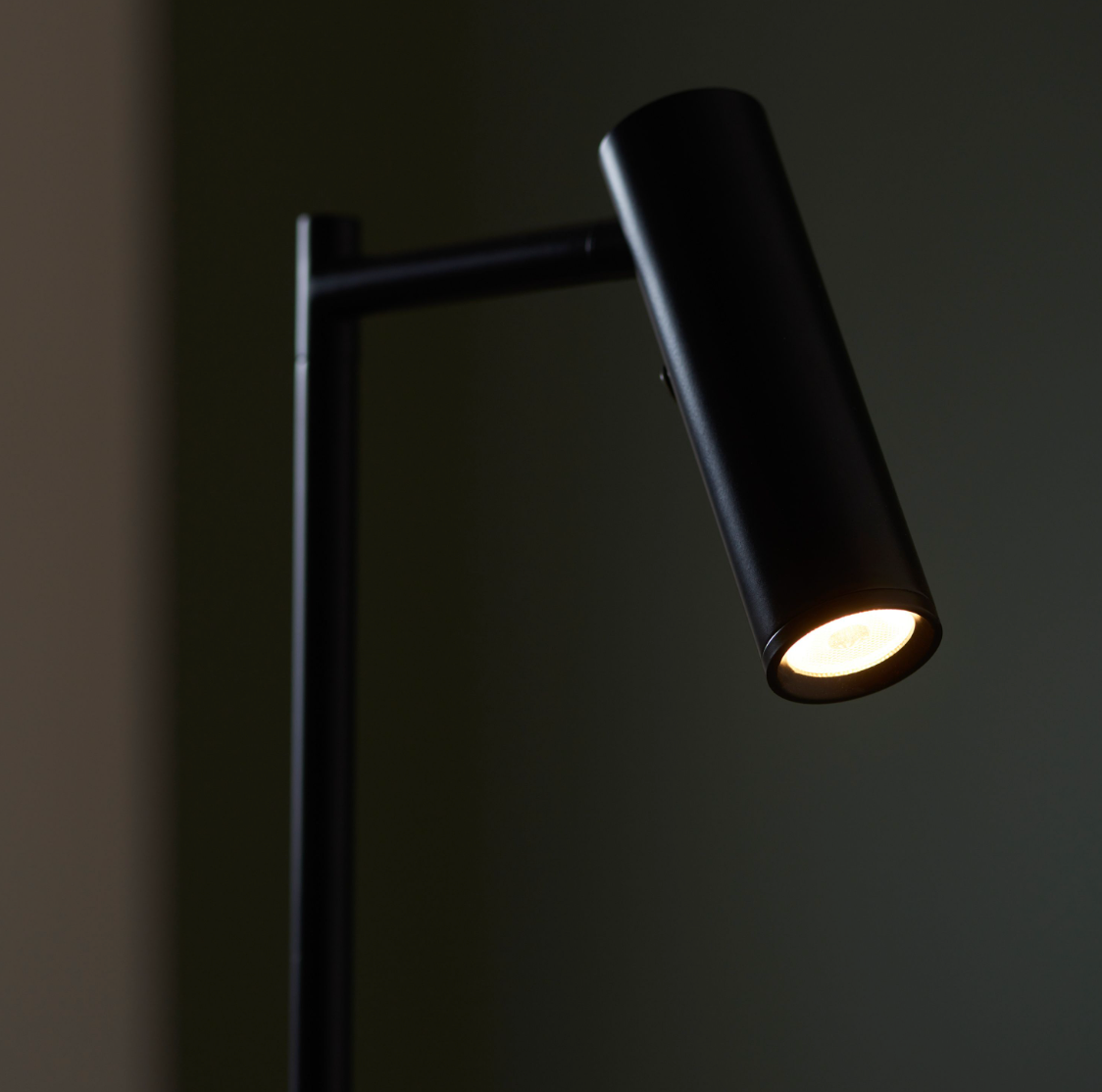 Amara Floor Lamp