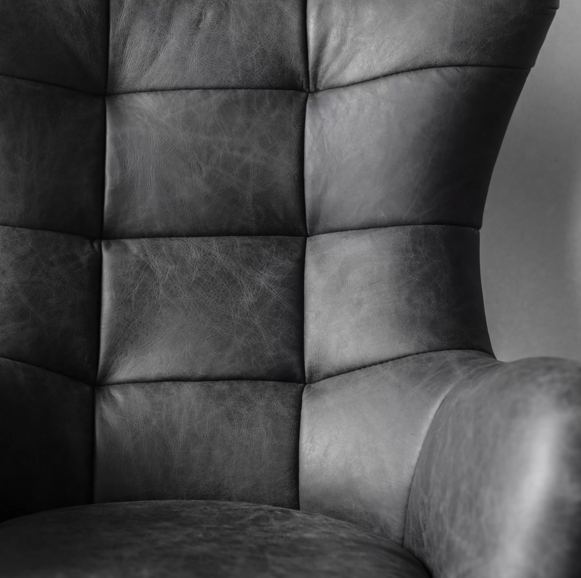 Juliana Swivel Chair