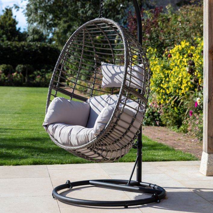 Savina 2-Seater Hanging Chair – Relaxed Outdoor Luxury