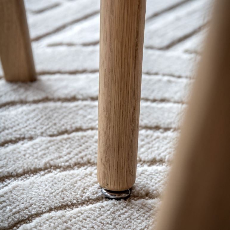 Clorinda Dining Table