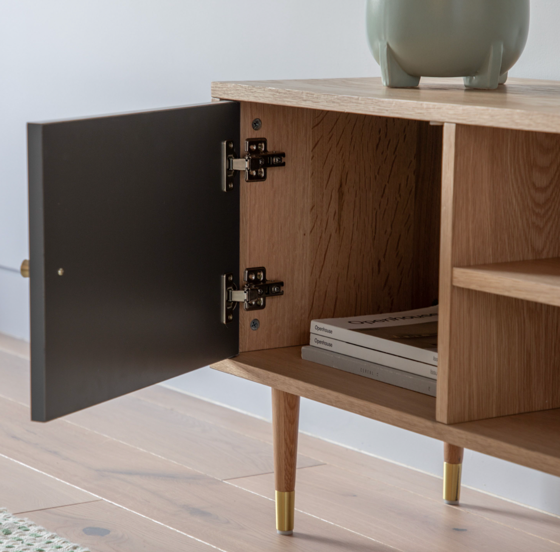 Zelinda Media Unit
