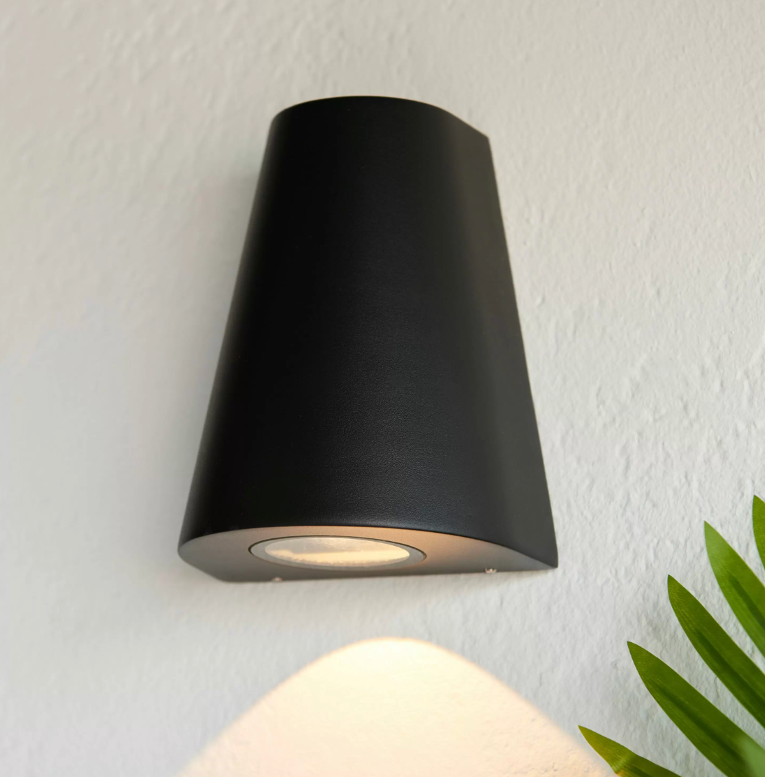 Norma Wall Light