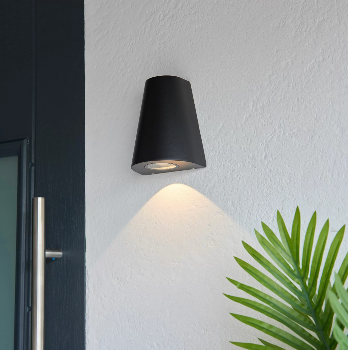 Norma Wall Light