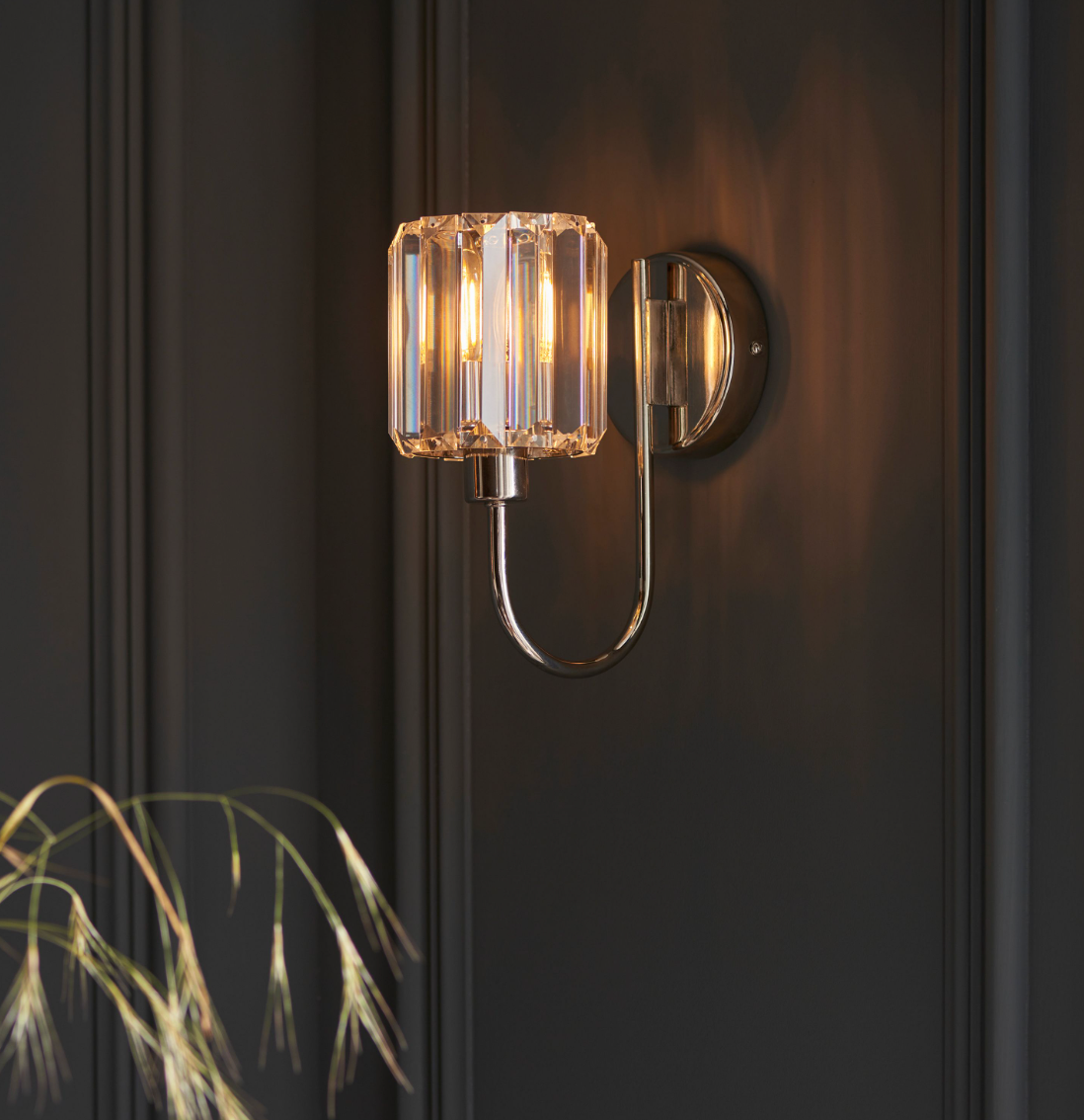 Romina Wall Light