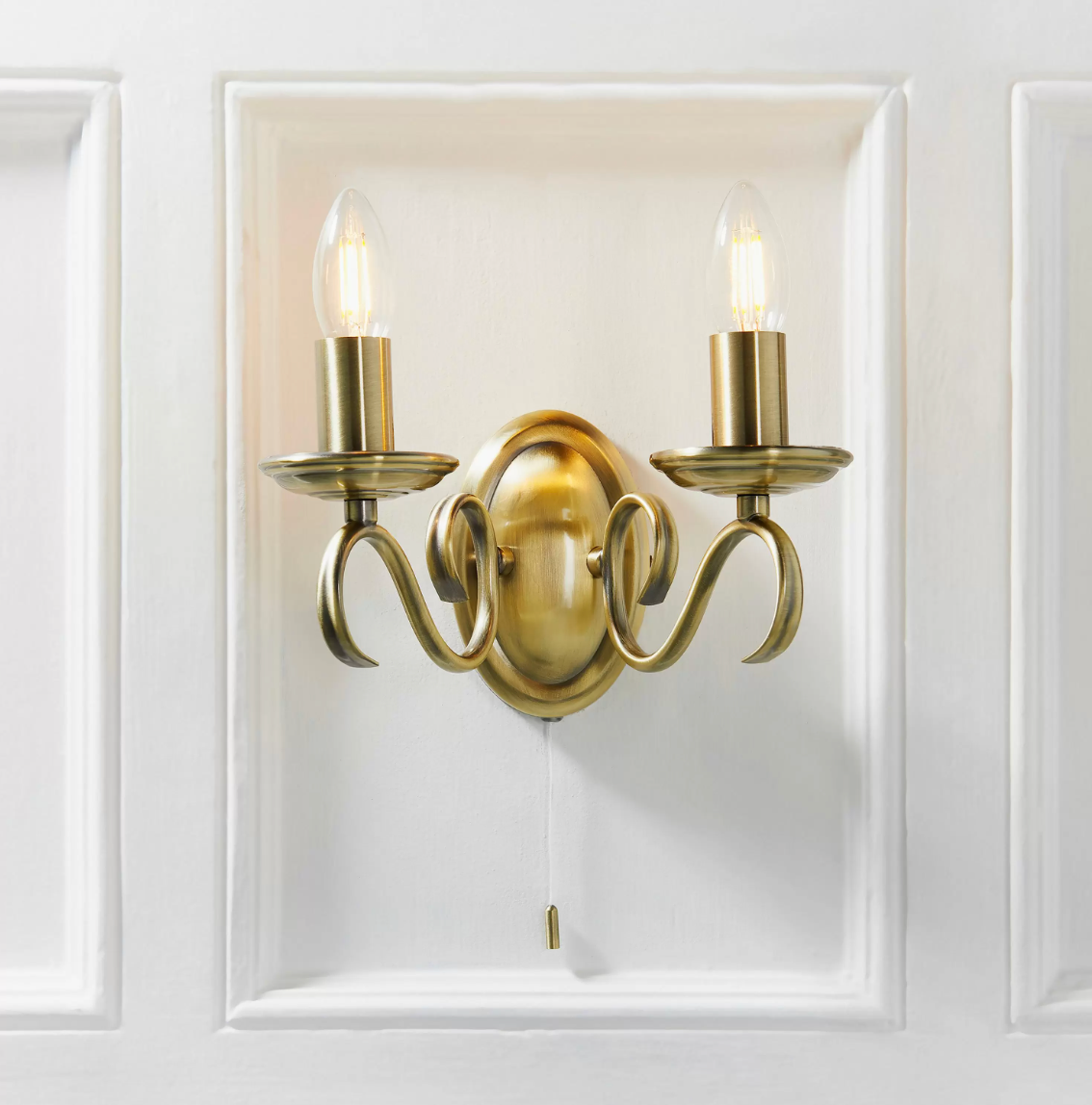 Tullia Wall Light