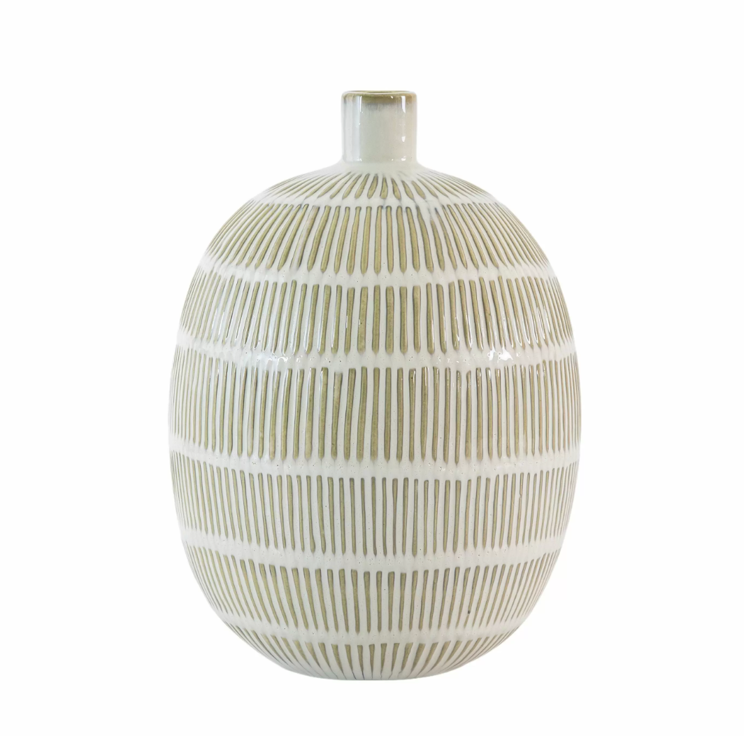 Ivonne Vase