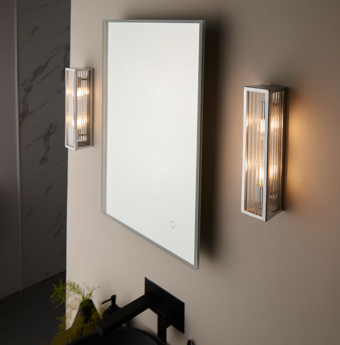 Chiara Wall Light