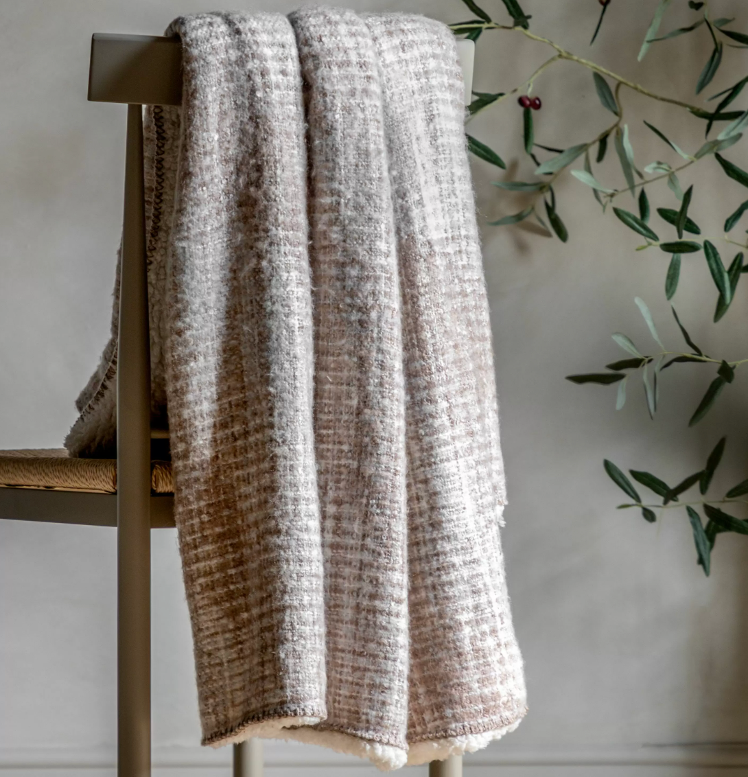 Loredana Throw