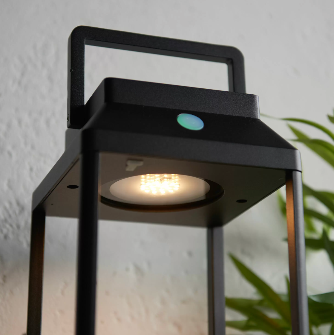 Magda Outdoor Lamp