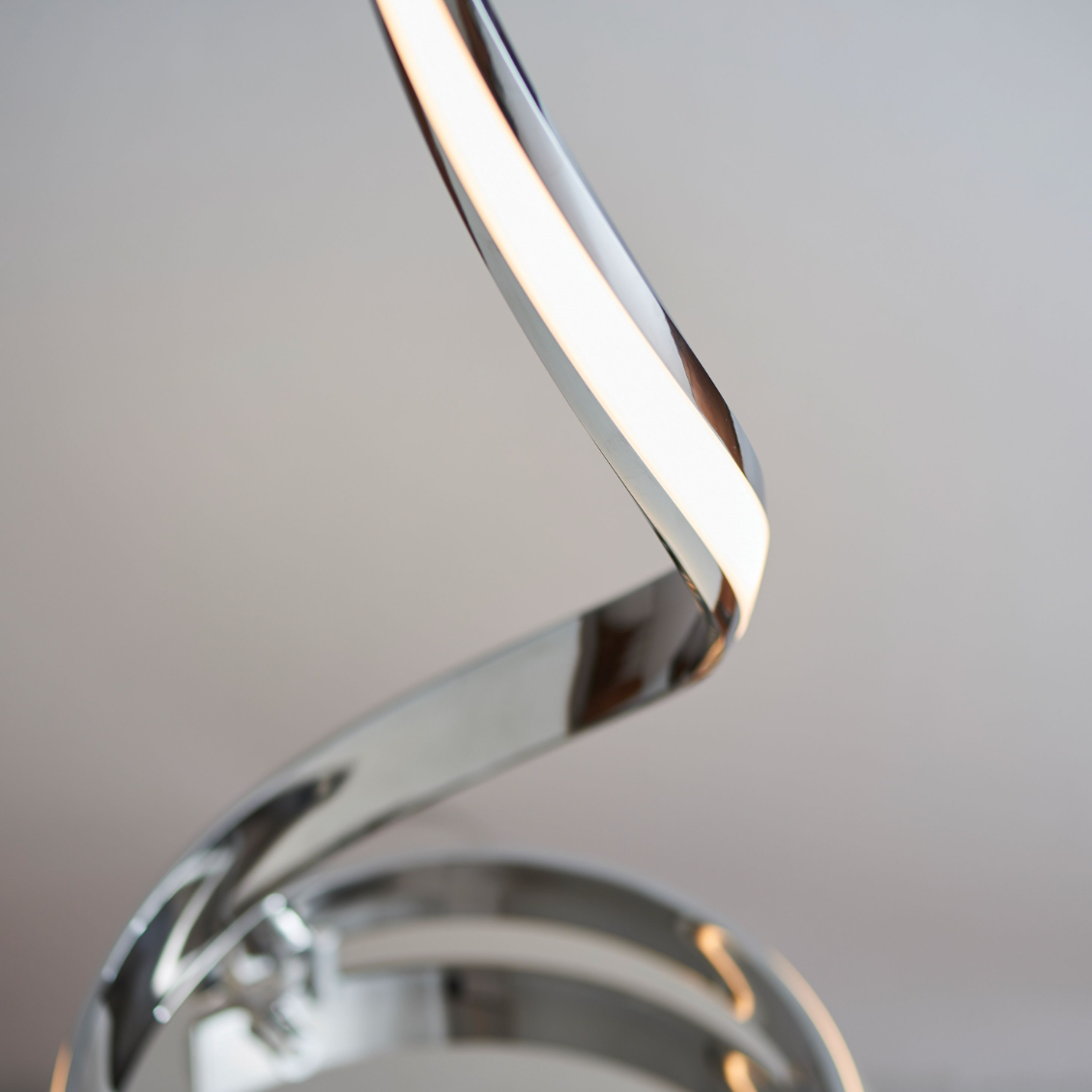Alda Floor Lamp