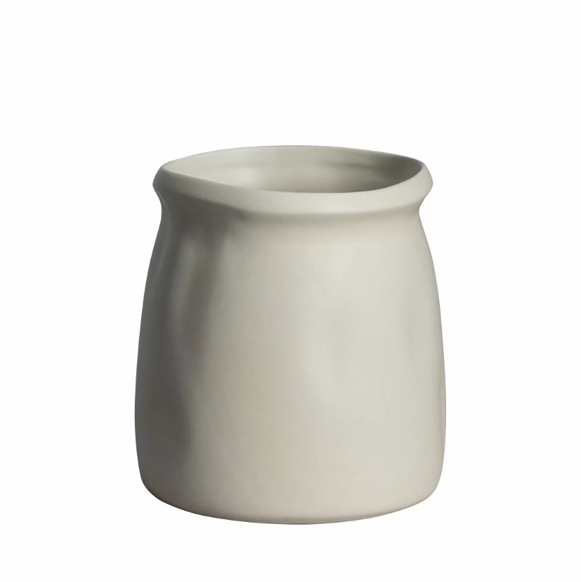 Andreina Vase