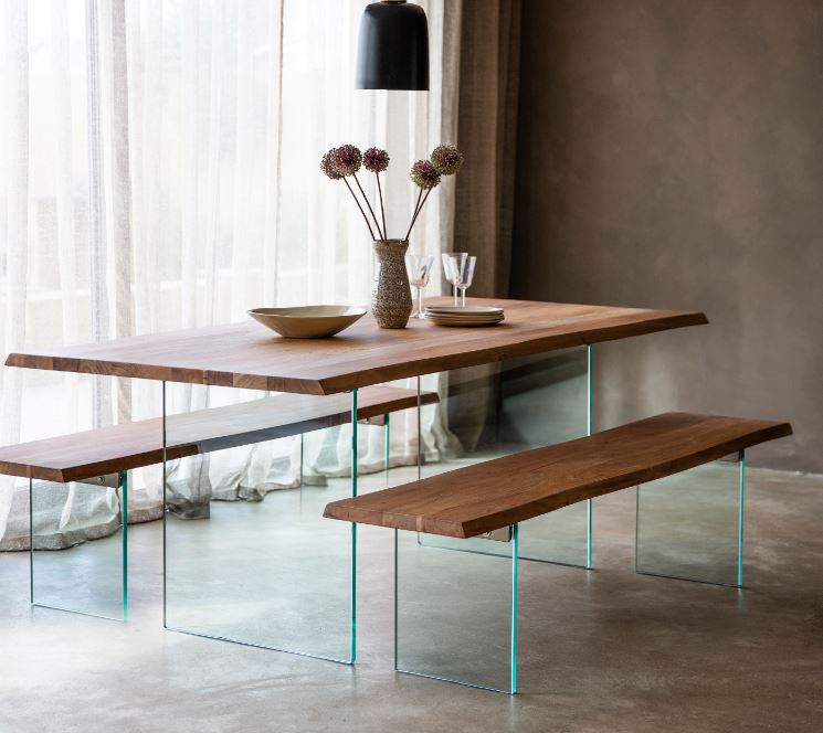 Urania Dining Table